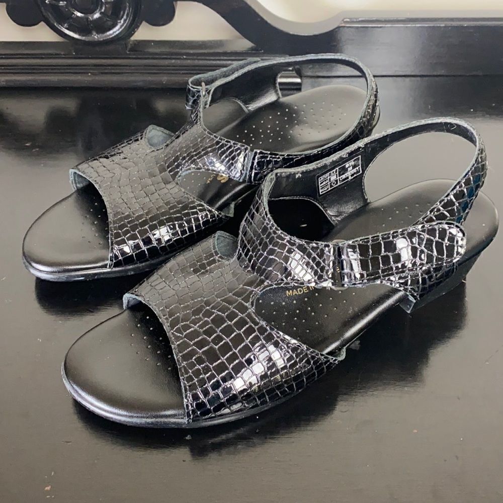 SAS Suntimer Heel Strap Sandals